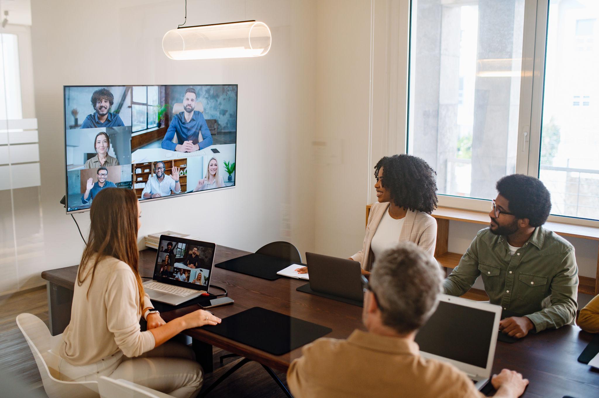 Hybrid workforces